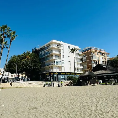 Castillo Apartment *